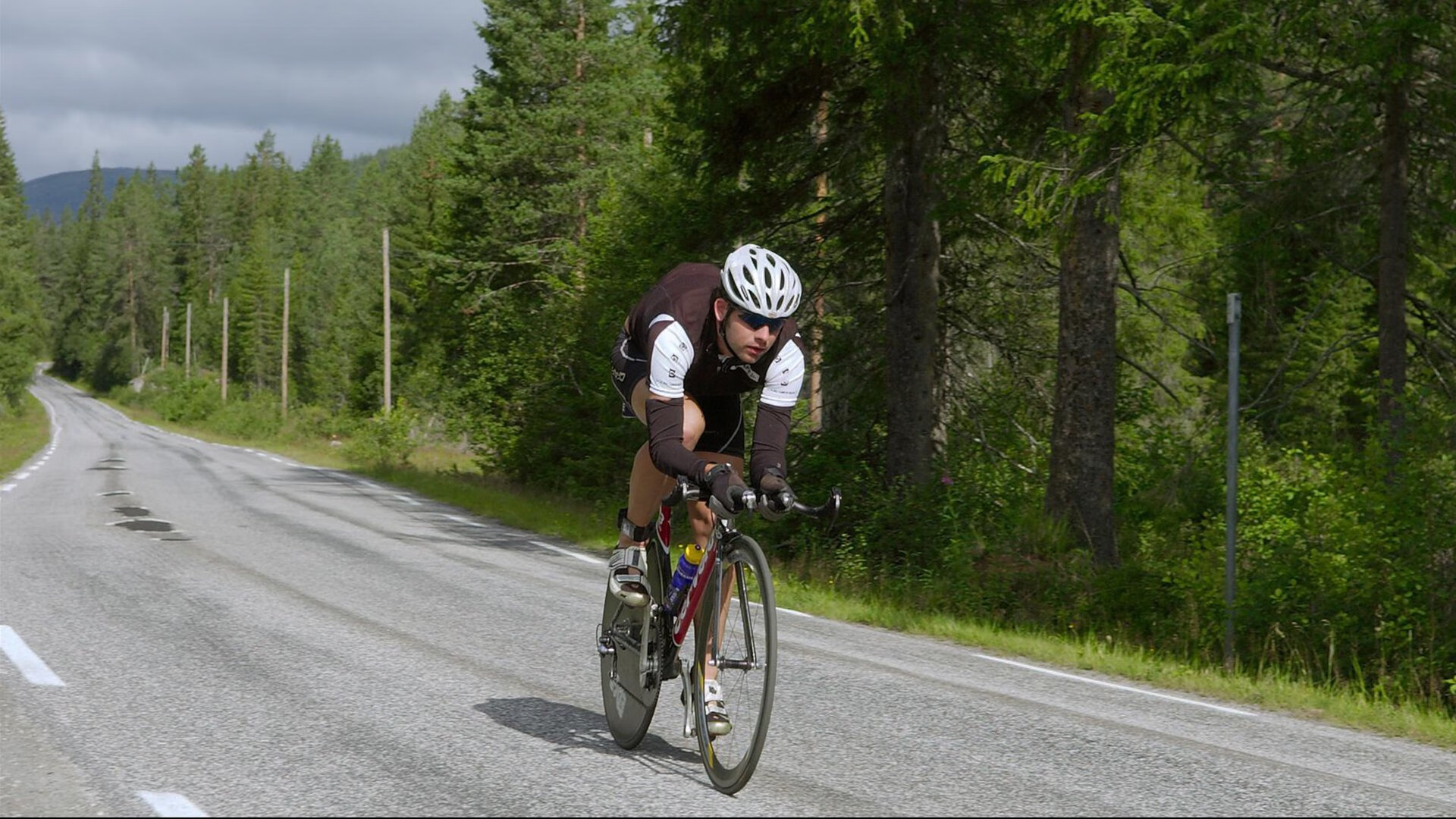 硬仗之王文班亚马，从尼克斯争冠战到上海滩的篮球传奇
